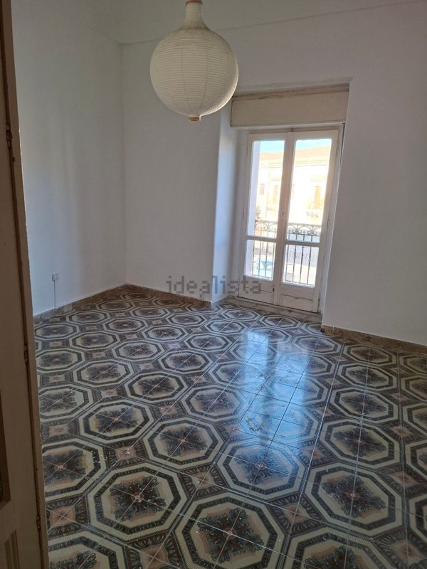 appartamento in vendita ad Aci Sant'Antonio