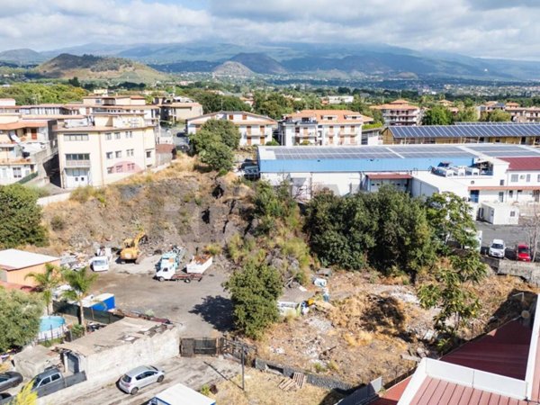 terreno agricolo in vendita ad Aci Sant'Antonio
