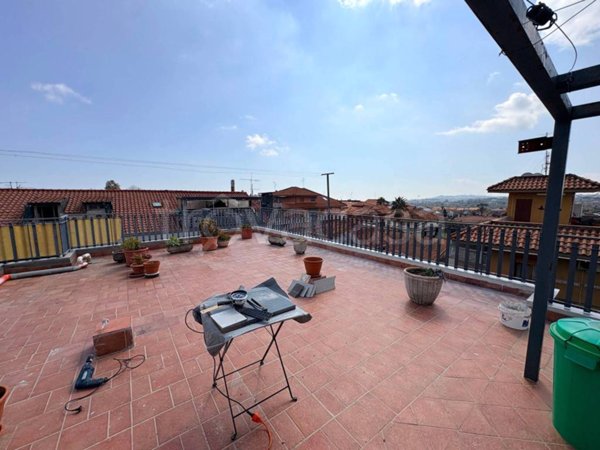 appartamento in vendita ad Aci Sant'Antonio