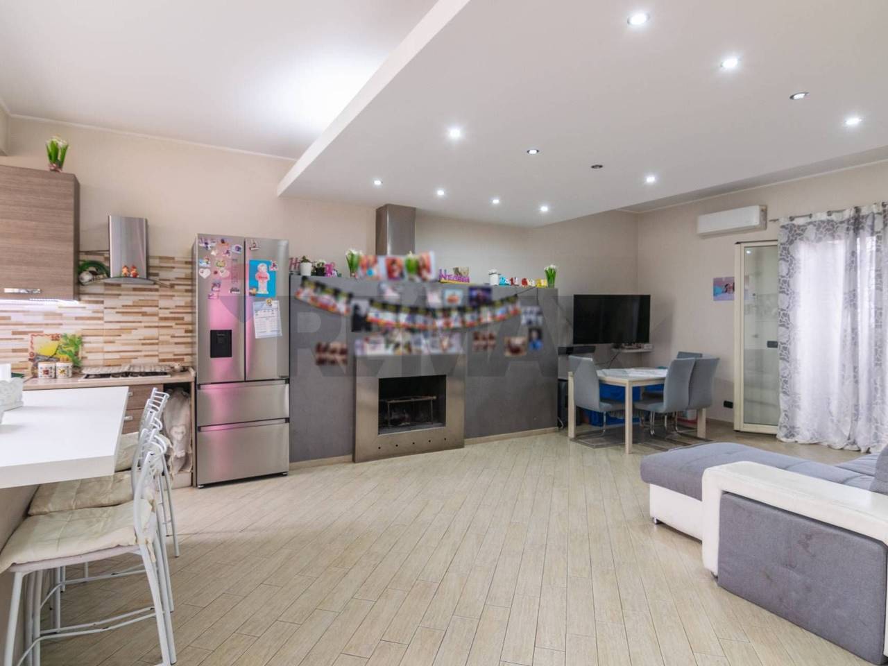 appartamento in vendita ad Aci Sant'Antonio