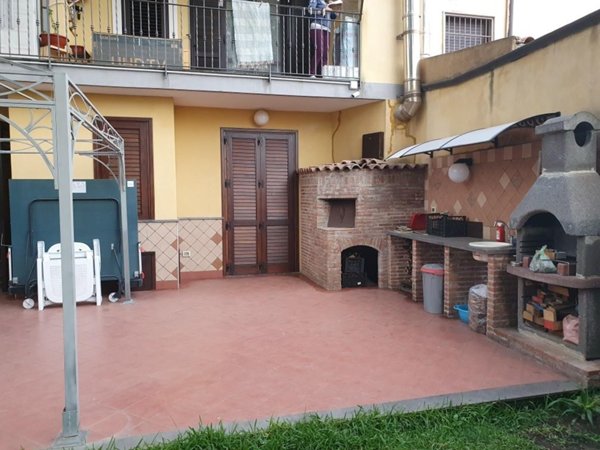 casa indipendente in vendita ad Aci Sant'Antonio in zona Lavinaio