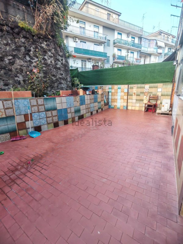 appartamento in vendita ad Aci Sant'Antonio