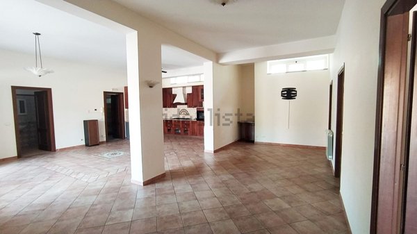 casa indipendente in vendita ad Aci Sant'Antonio