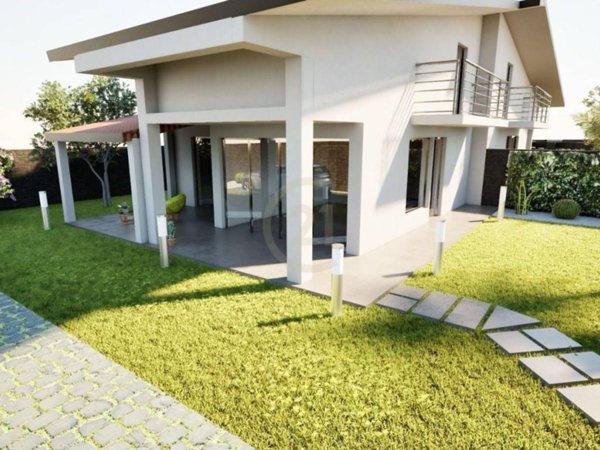 casa indipendente in vendita ad Aci Sant'Antonio in zona Lavinaio