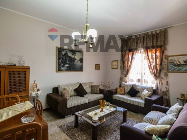 appartamento in vendita ad Aci Sant'Antonio