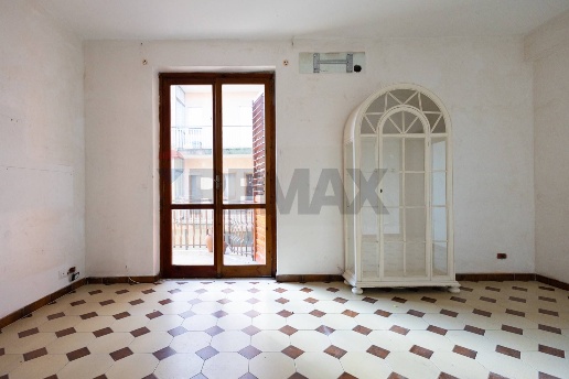 appartamento in vendita ad Aci Sant'Antonio