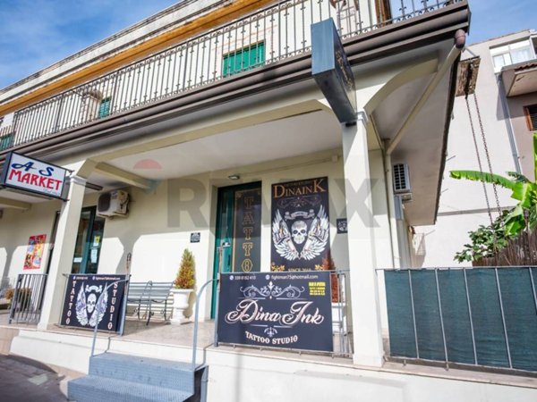 negozio in vendita ad Aci Sant'Antonio