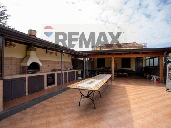 casa indipendente in vendita ad Aci Sant'Antonio