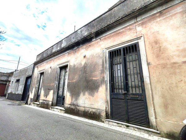 casa indipendente in vendita ad Aci Sant'Antonio