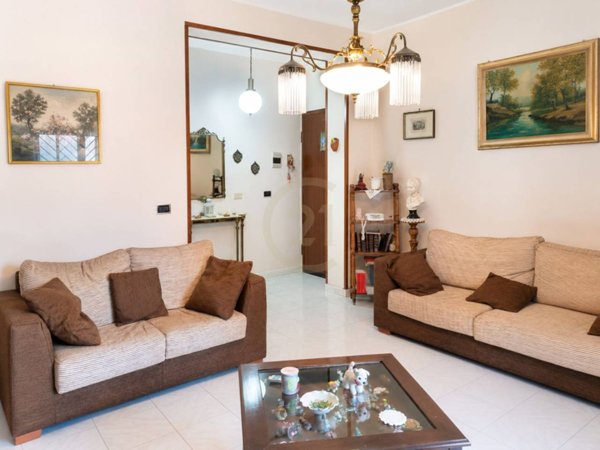 appartamento in vendita ad Aci Sant'Antonio