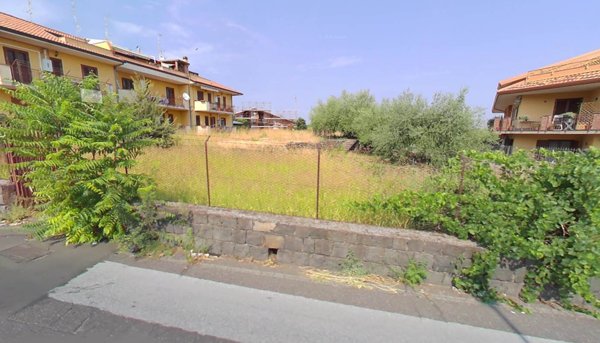 casa indipendente in vendita ad Aci Sant'Antonio in zona Lavinaio
