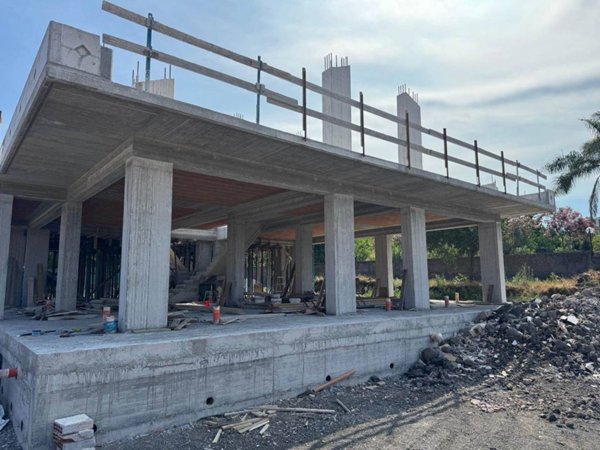 casa indipendente in vendita ad Aci Sant'Antonio in zona Lavina