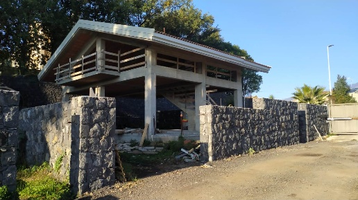 casa indipendente in vendita ad Aci Sant'Antonio in zona Lavina