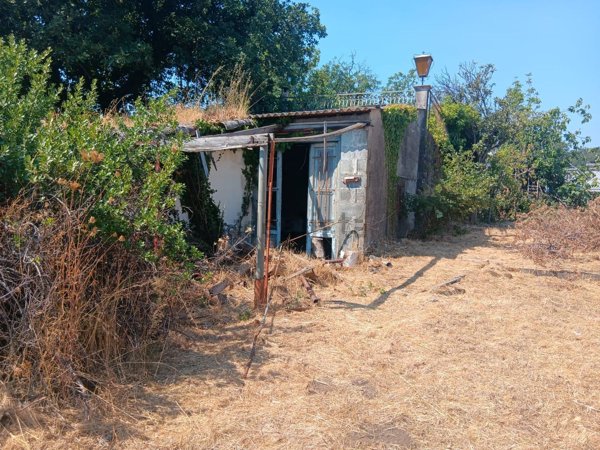 casa semindipendente in vendita ad Aci Sant'Antonio in zona Lavina