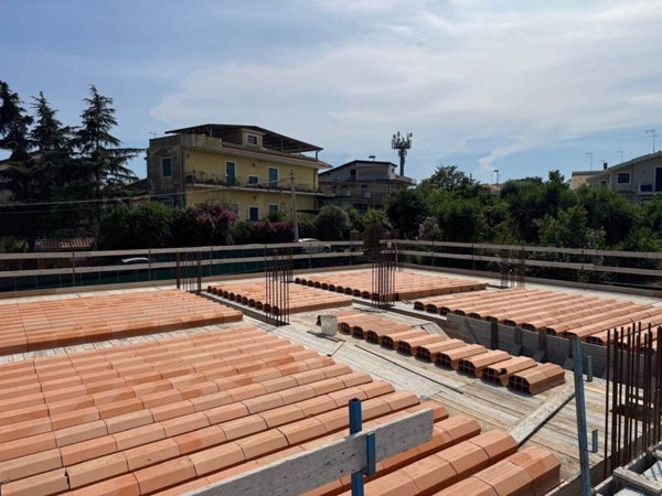 casa indipendente in vendita ad Aci Sant'Antonio in zona Lavina