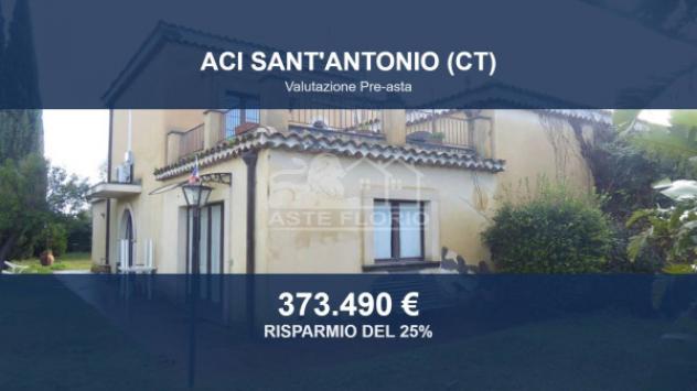 casa indipendente in vendita ad Aci Sant'Antonio