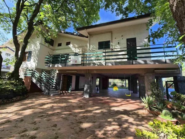 casa indipendente in vendita ad Aci Sant'Antonio in zona Lavinaio