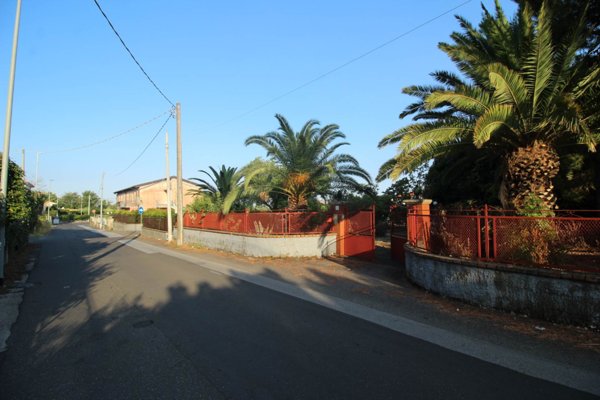 casa indipendente in vendita ad Aci Sant'Antonio in zona Lavinaio