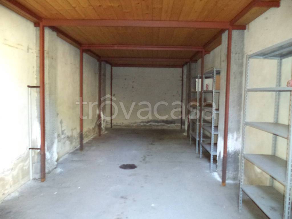 box auto in vendita ad Aci Sant'Antonio in zona Lavina