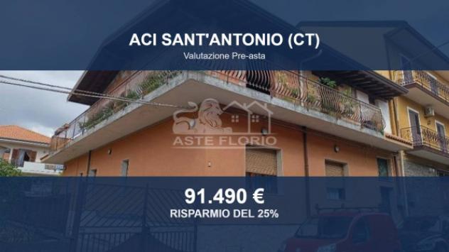 casa indipendente in vendita ad Aci Sant'Antonio
