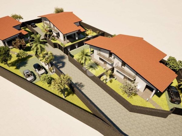 casa indipendente in vendita ad Aci Sant'Antonio in zona Lavinaio