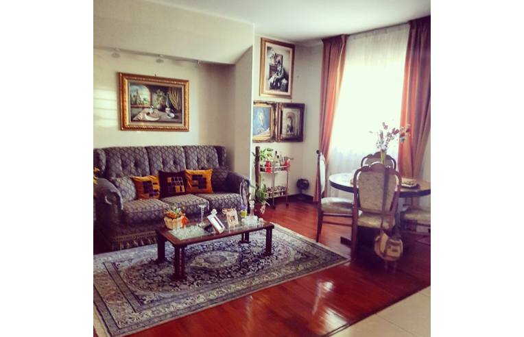 casa indipendente in vendita ad Aci Sant'Antonio