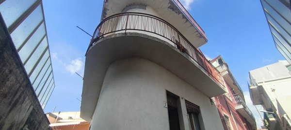 casa indipendente in vendita ad Aci Sant'Antonio in zona Lavina