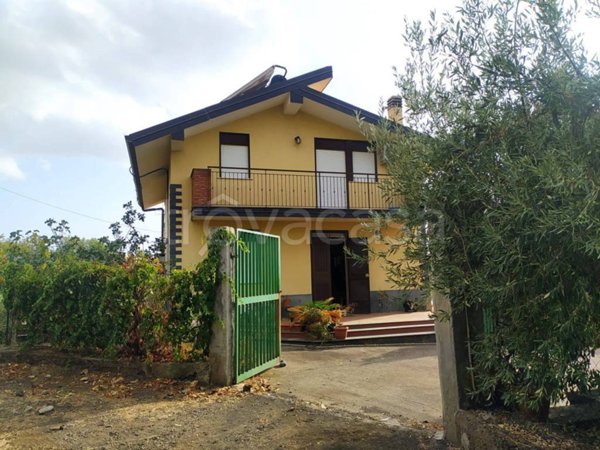appartamento in vendita ad Adrano