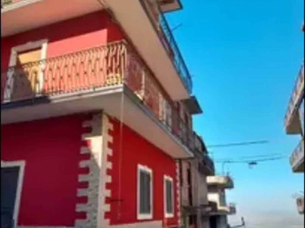appartamento in vendita ad Adrano