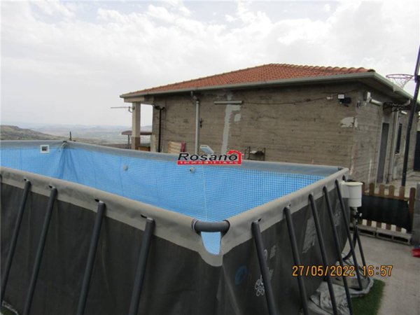 casa indipendente in vendita ad Adrano