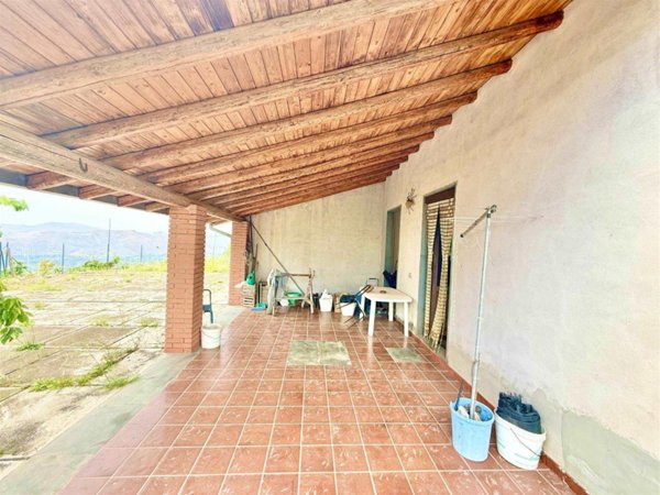 casa indipendente in vendita ad Adrano