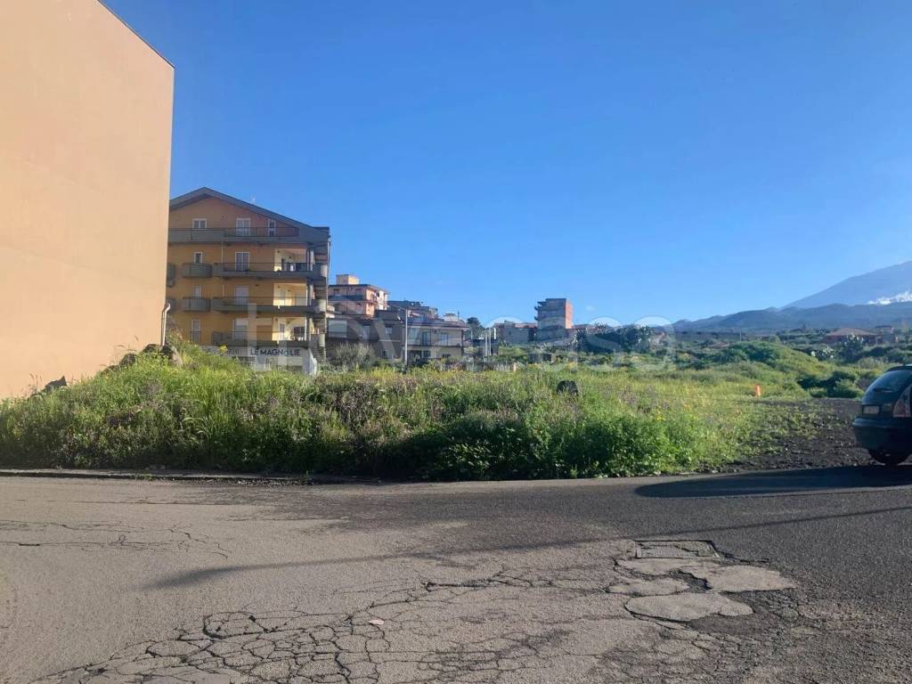 terreno agricolo in vendita ad Adrano