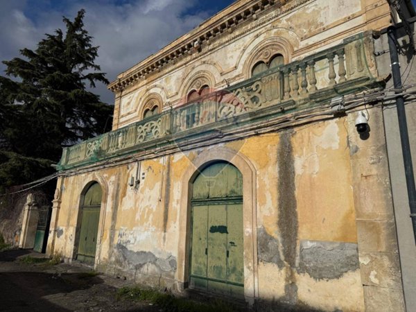 appartamento in vendita ad Adrano