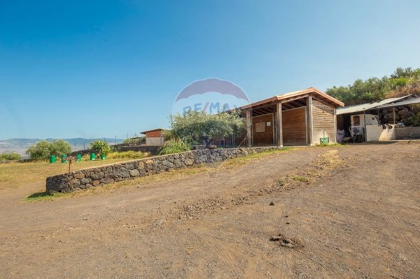 villa in vendita ad Adrano