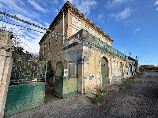 appartamento in vendita ad Adrano
