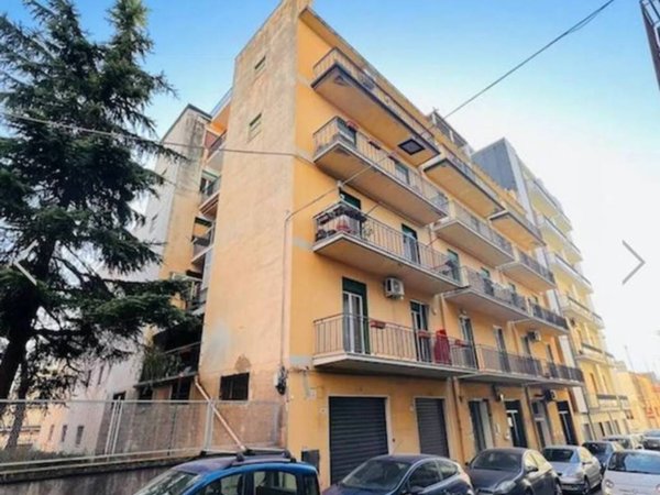 appartamento in vendita ad Adrano