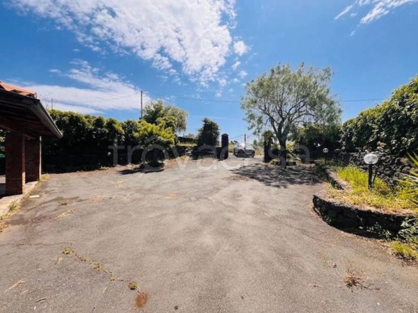 casa indipendente in vendita ad Adrano