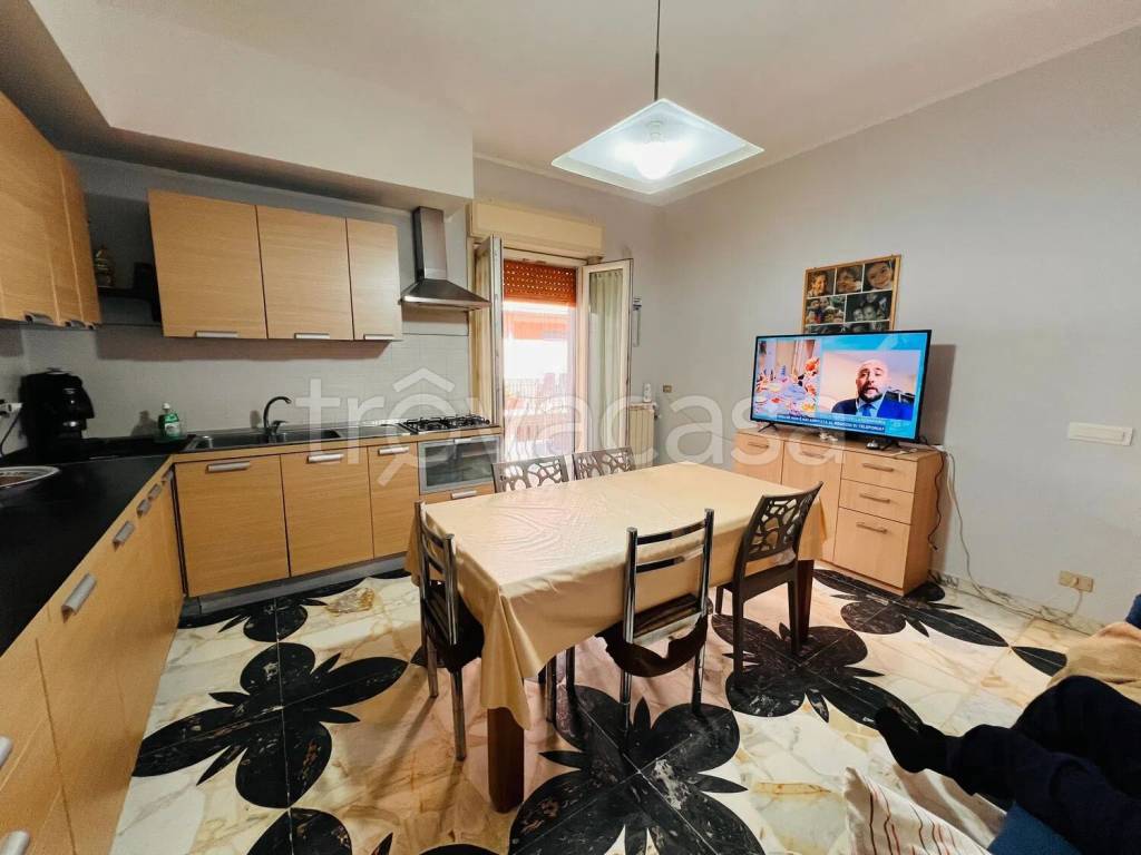 casa indipendente in vendita ad Adrano