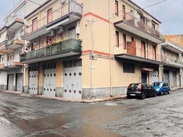 appartamento in vendita ad Adrano