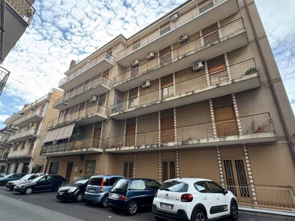 appartamento in vendita ad Adrano