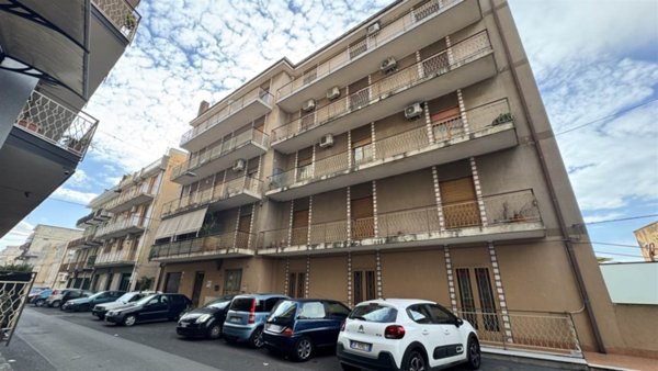 appartamento in vendita ad Adrano