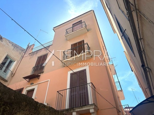 appartamento in vendita ad Adrano
