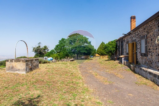 casale in vendita ad Adrano