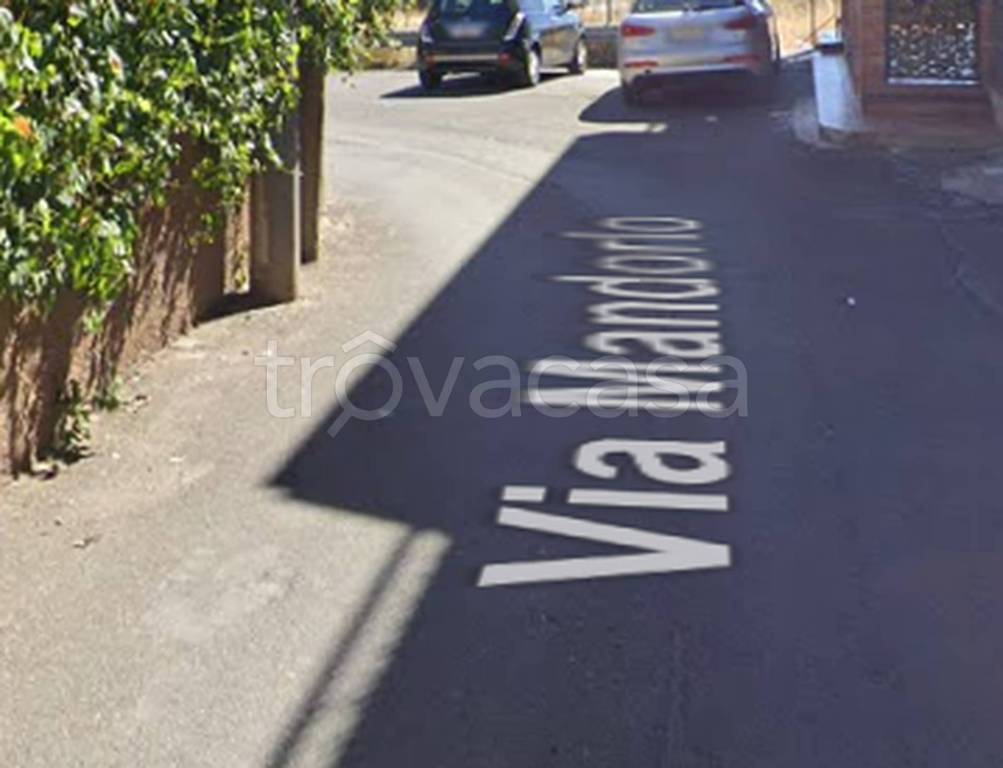 casa indipendente in vendita ad Adrano