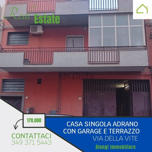 casa indipendente in vendita ad Adrano