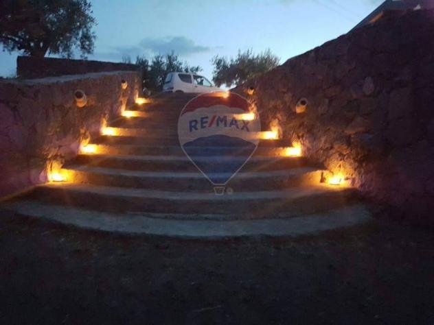 negozio in vendita ad Adrano