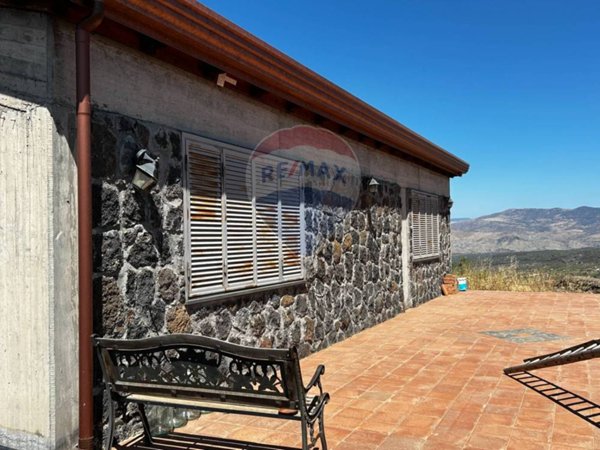 villa in vendita ad Adrano