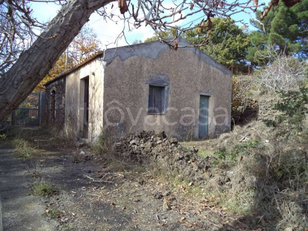 casa indipendente in vendita ad Adrano