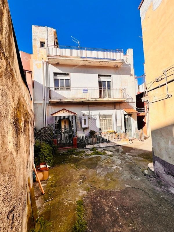 appartamento in vendita ad Adrano