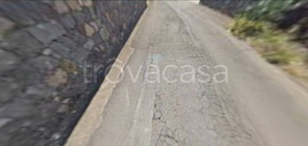 casa indipendente in vendita ad Adrano